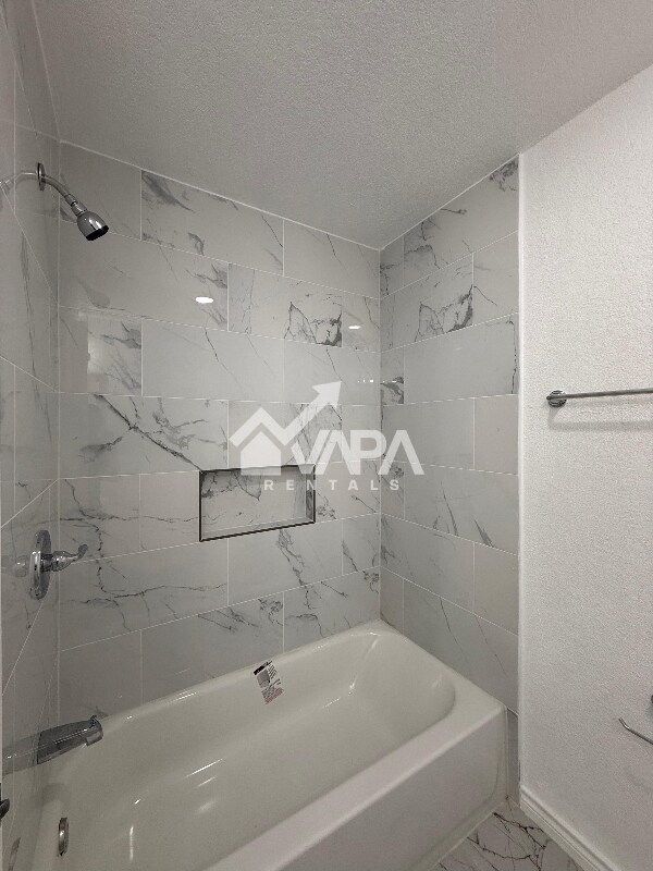 Building Photo - 5714 Elk Lake Dr