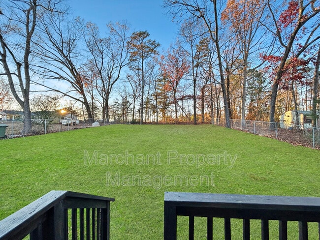 Building Photo - 105 Sexton St