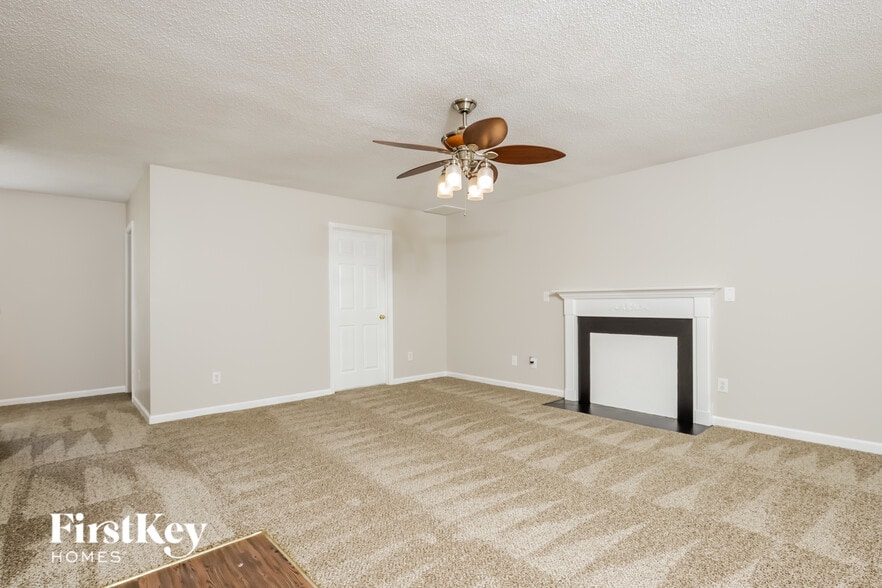 Building Photo - 120 Wheaton Crest Ct