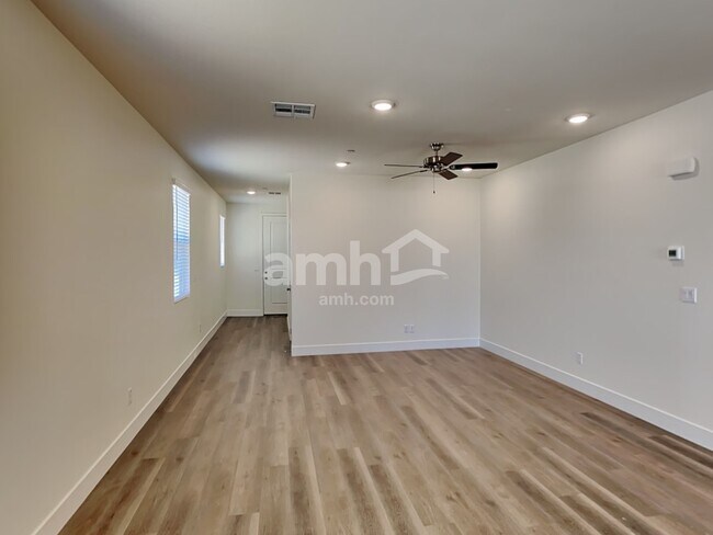 Building Photo - 502 Sacred Lotus Pl