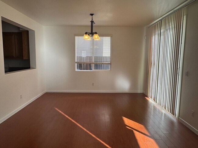 Building Photo - 4317 Spring Creek Ct