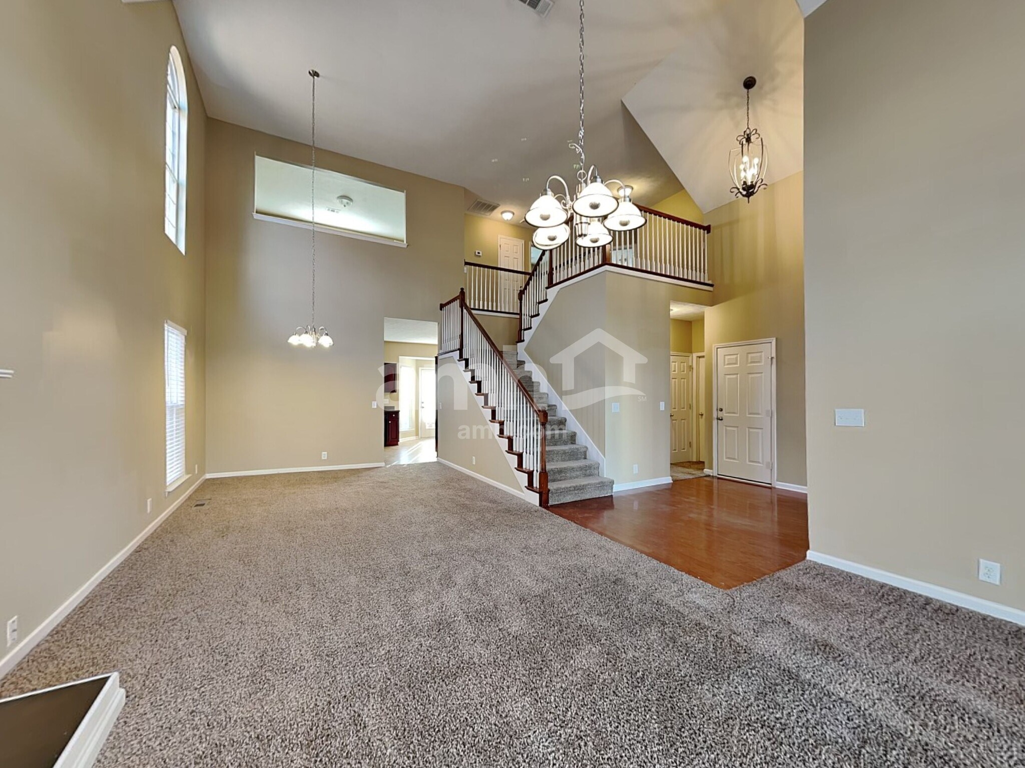 Building Photo - 661 Sugar Mill Dr