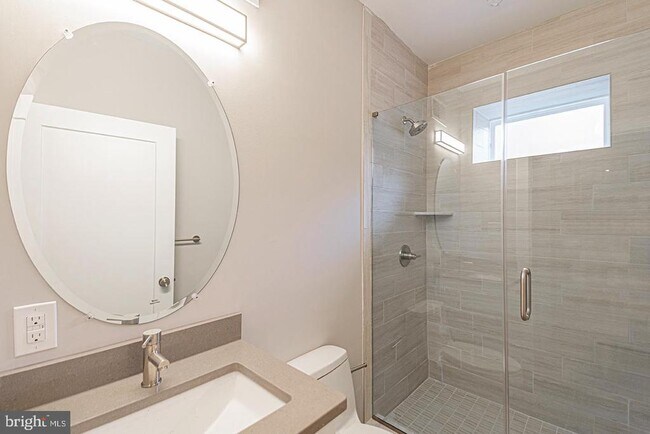 Building Photo - 5412 Chancellor St