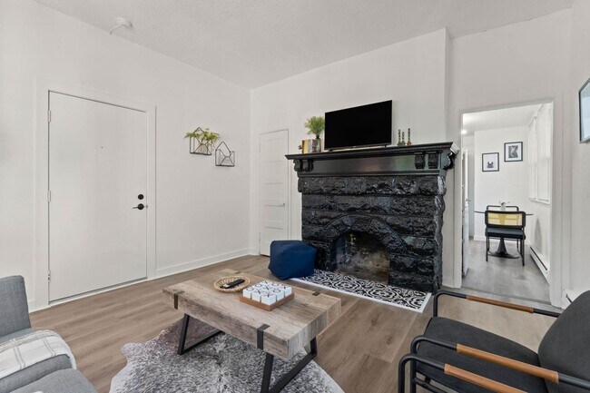 Interior Photo - The Guest House