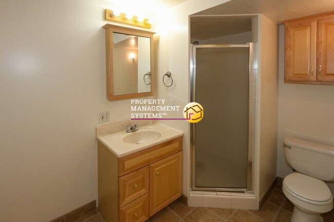 Building Photo - 4 Bedroom Cottonwood Heights Home