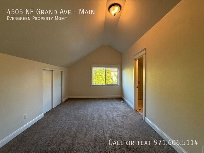 Building Photo - 4505 NE Grand Ave
