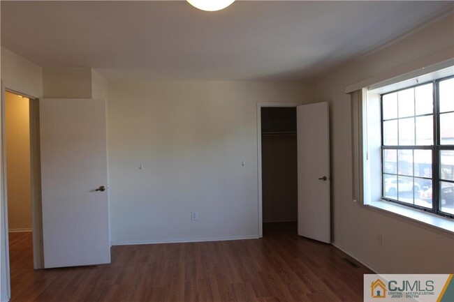 Building Photo - 5604 Hana Rd