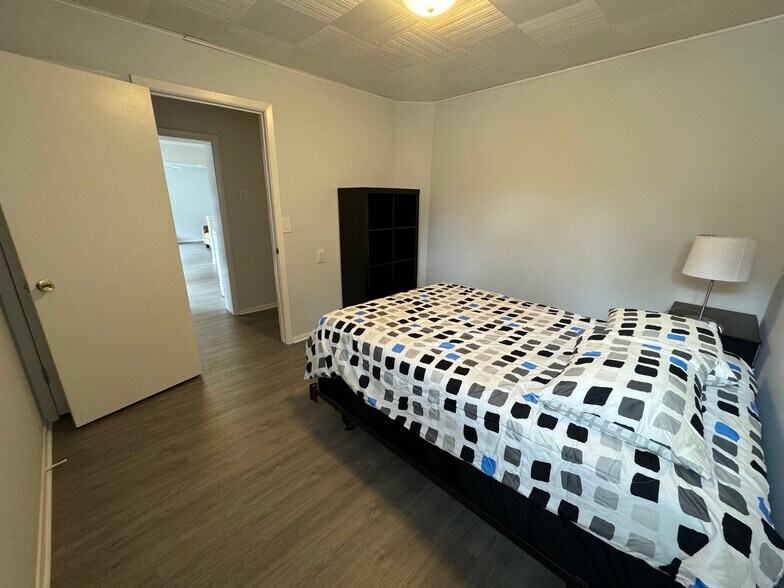 bedroom #1 - 410 N 4th St