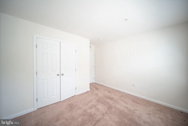 Building Photo - 7356 Tottenham Dr