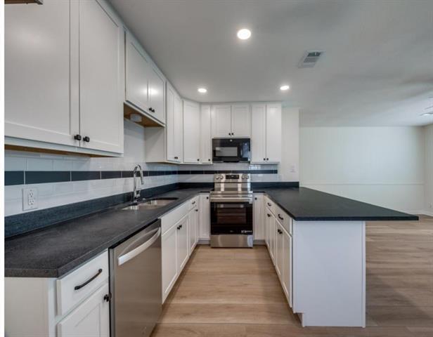 Building Photo - 1721 W Walker St