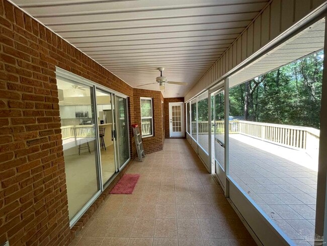 Building Photo - 941 Spring Creek Cir