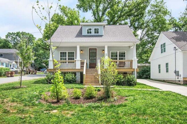 Primary Photo - East Nashville 3 Bedroom 2.5 Bath!