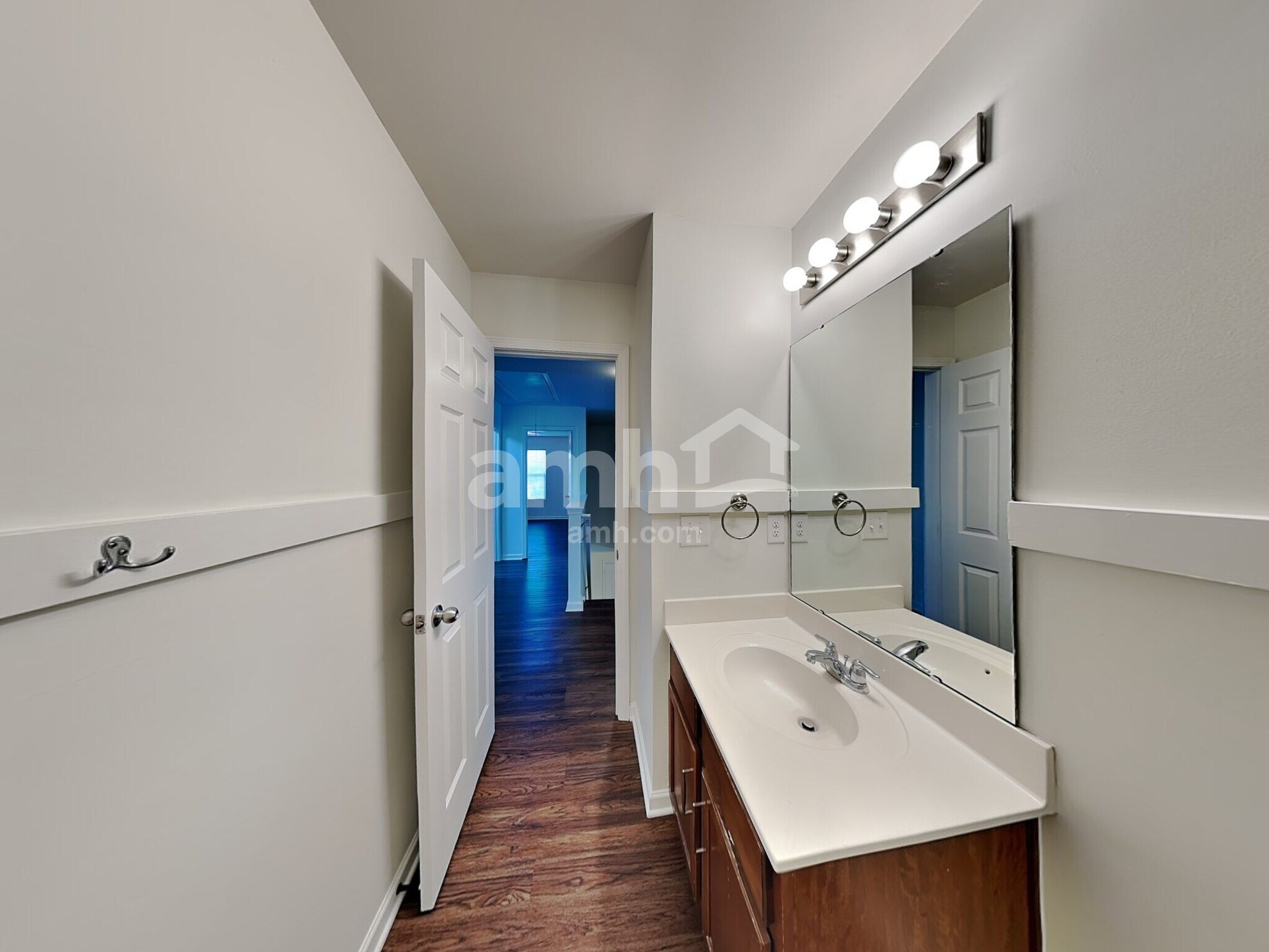 Building Photo - 3011 Gray Farm Rd