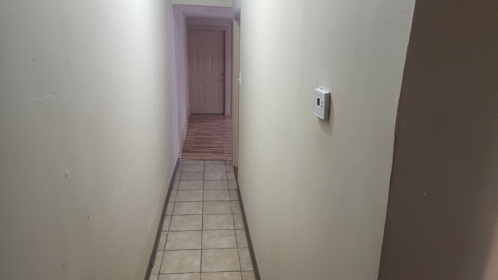 Building Photo - 6312 Cates Ave