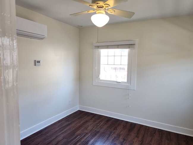 Building Photo - Coronado: Charming 1bd/1ba Village Cottage