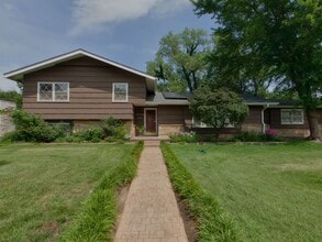 Building Photo - 1802 N Edgemoor St