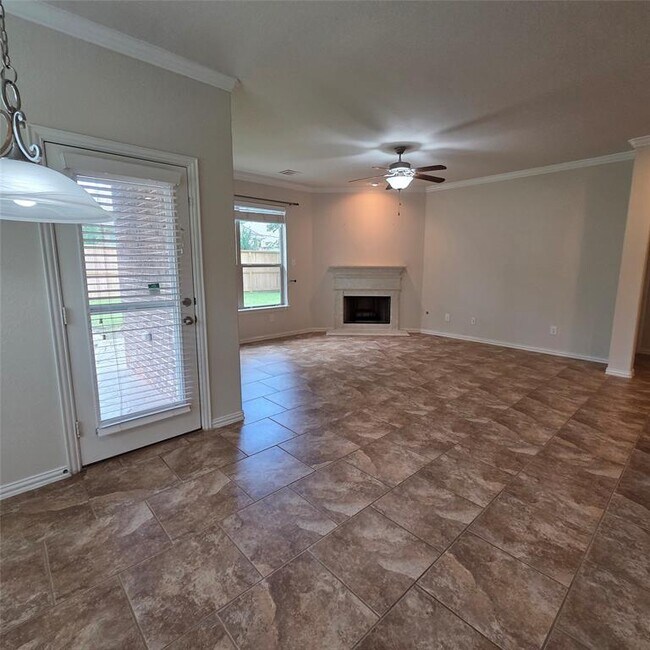 Building Photo - 26101 Brickhill Dr