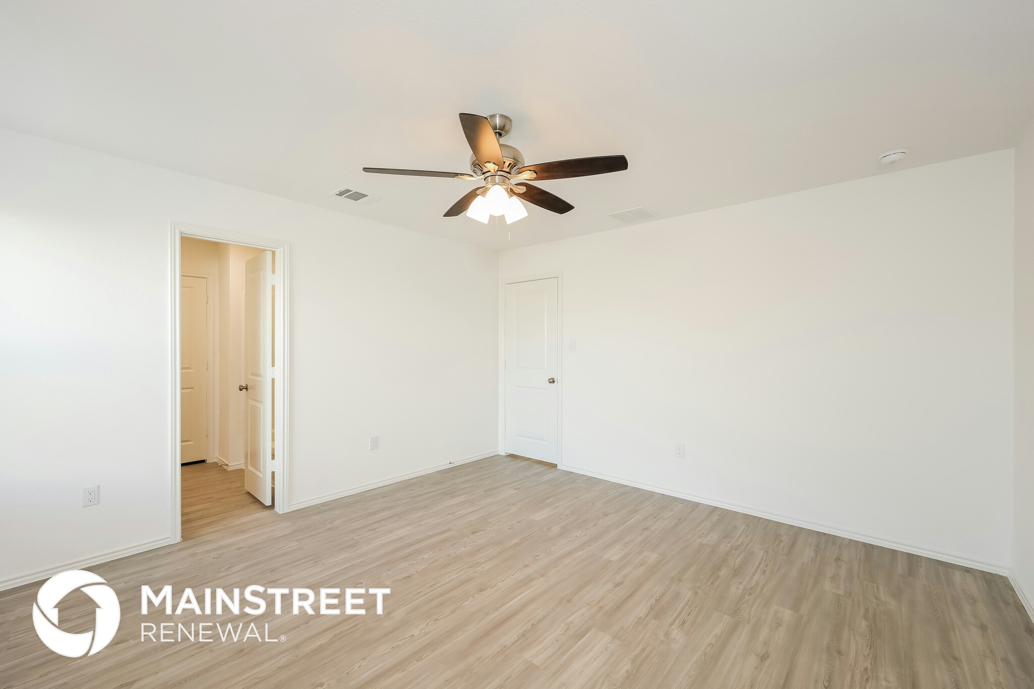 Building Photo - 13815 Goat Cv