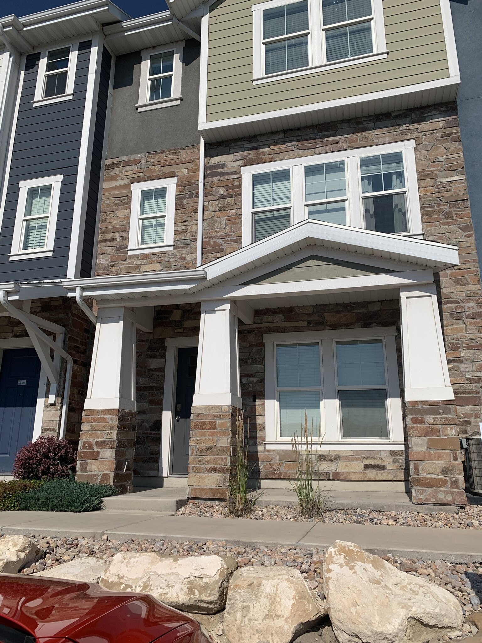 Building Photo - 309 N 725 E