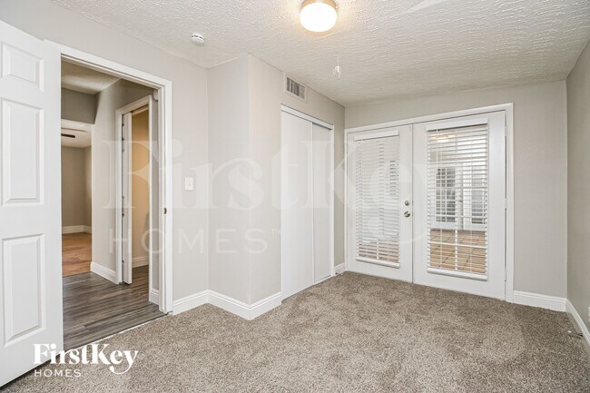 Building Photo - 7427 E McKinley St