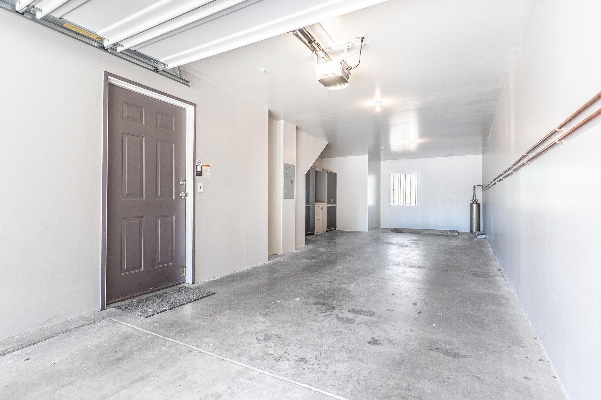 Building Photo - 4455 E Paradise Village Pky S