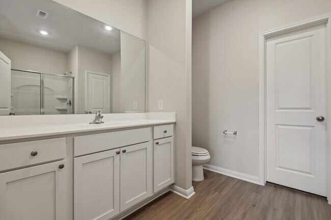 Building Photo - 364 Kingston Wy