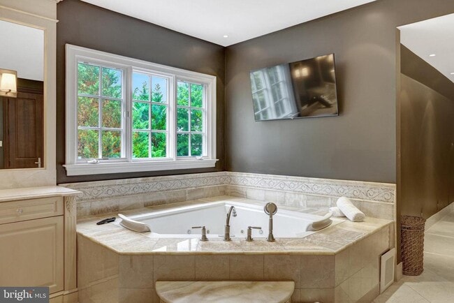 Building Photo - 860 Nicholas Run Dr