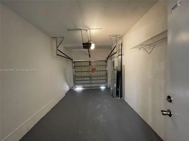 Building Photo - 3510 SW 170th Ave