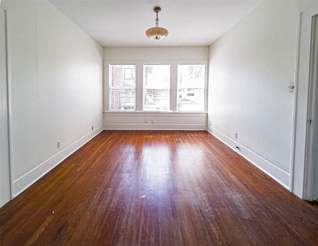 Building Photo - 1609 Kipling St