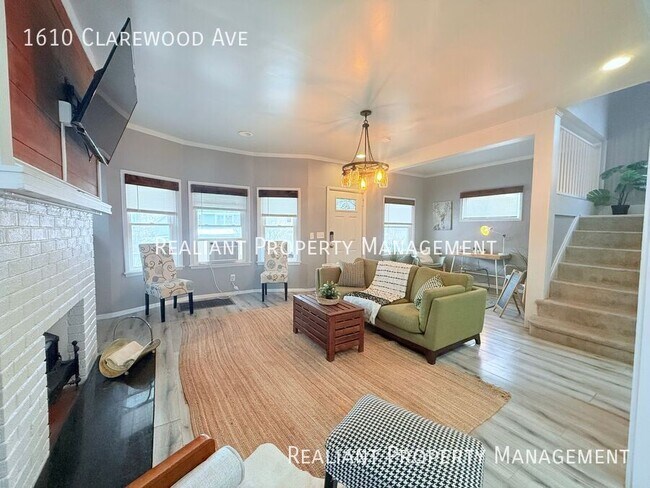 Building Photo - 1610 Clarewood Ave