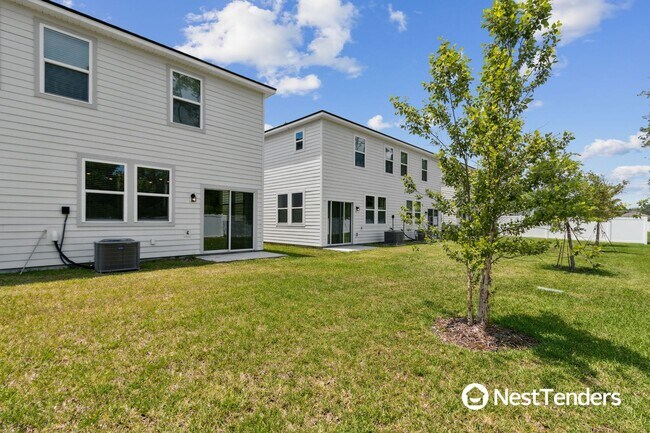 Building Photo - 14538 Macadamia Ln