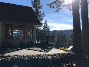 Building Photo - 17265 Mountain Dr