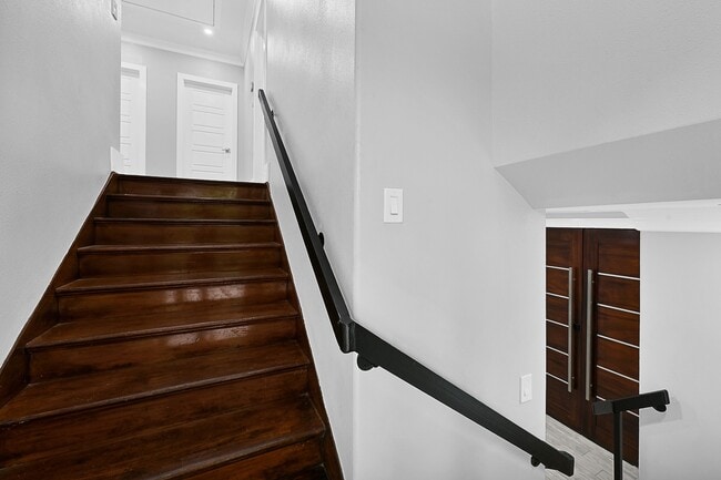 Building Photo - 12430 Pecan Ct