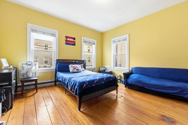 Building Photo - 13 Fulkerson St