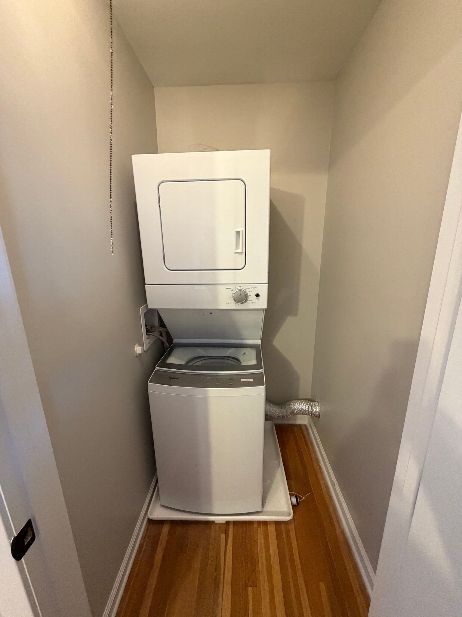 Building Photo - 5121 Lynbar Ave