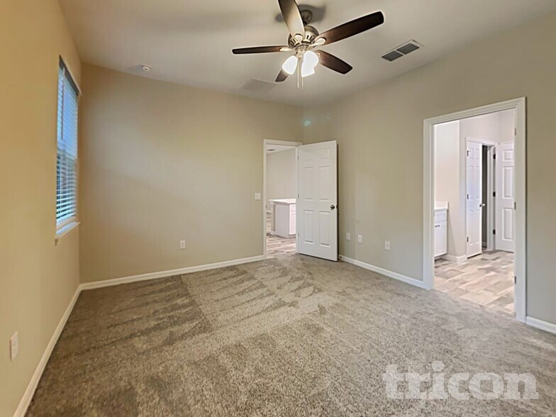 Building Photo - 1337 19th St