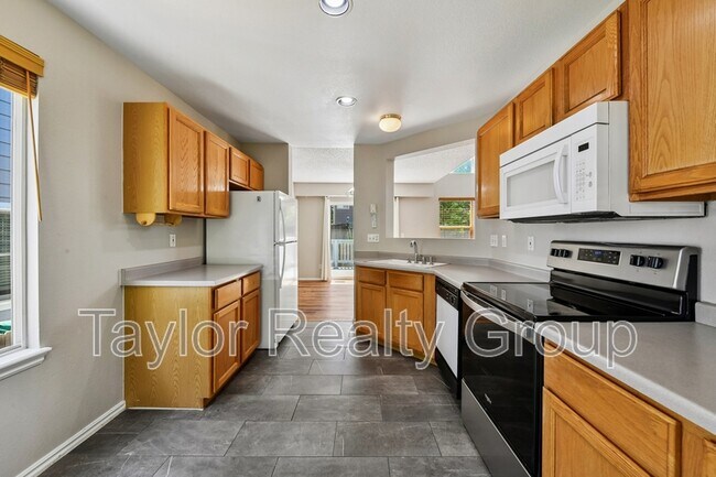 Building Photo - 8728 Starwood Ln