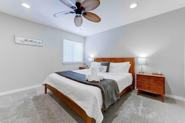 Building Photo - 3601 Menchaca Rd