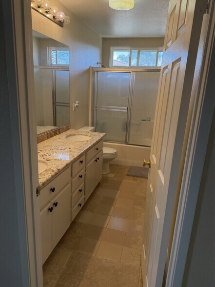 Building Photo - 42121 Delmonte St