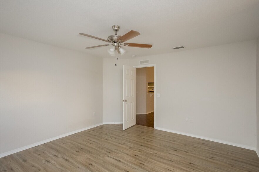 Building Photo - 5025 Yellowtop Loop