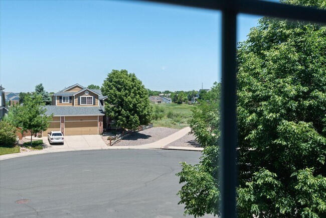 Building Photo - 9320 Cove Creek Dr
