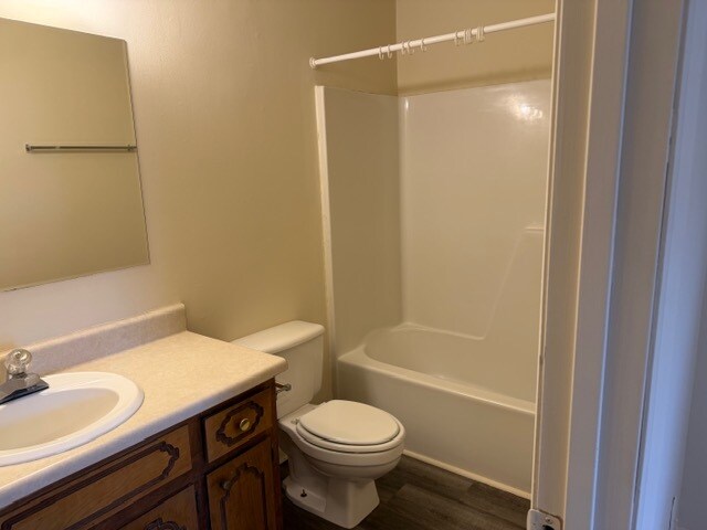 Building Photo - 8 Retriever Ln