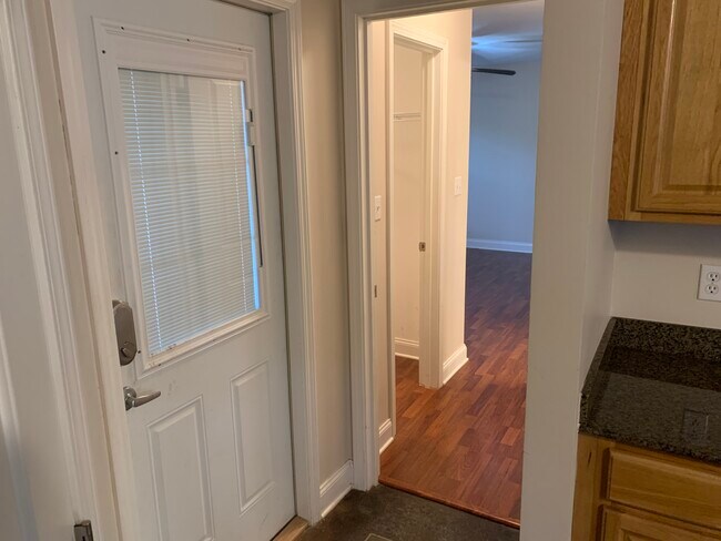 Building Photo - 17618 Avalon Terrace