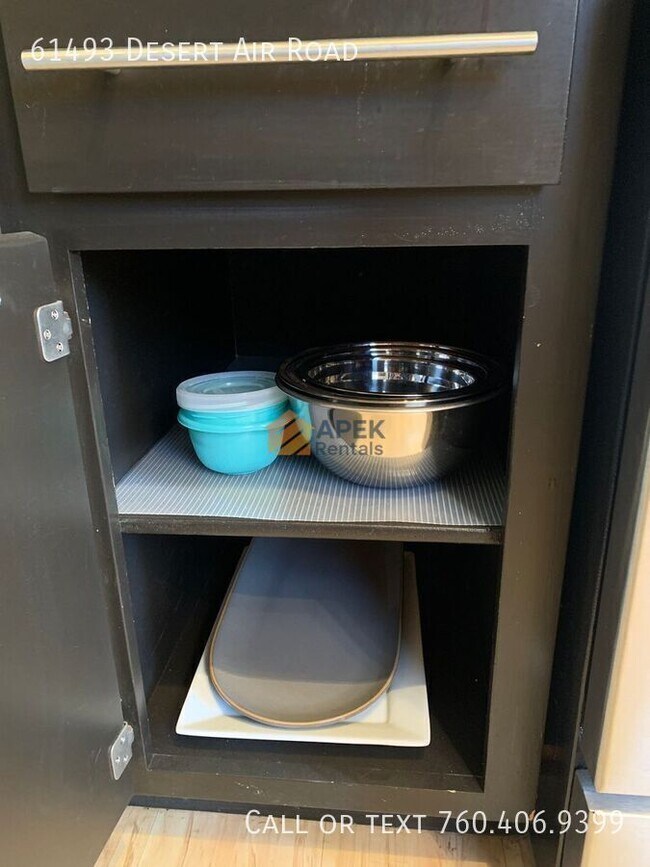 Building Photo - 61493 Desert Air Rd