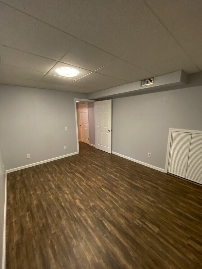 Building Photo - 925 Manzanal St NE