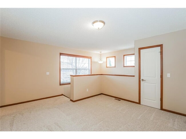 Building Photo - 15640 60th Ave N