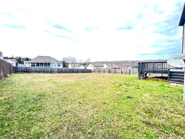 Building Photo - 1192 Meachem Dr