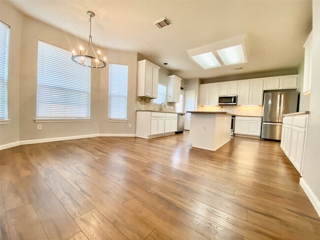 Building Photo - 6315 Holly Canyon Ct