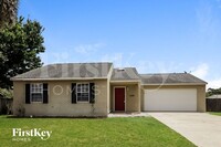 Building Photo - 1698 Cedro Ave