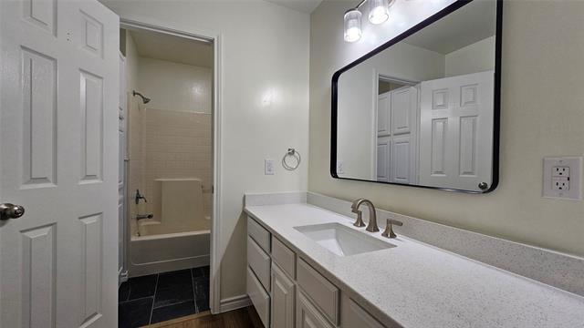 Building Photo - 901 W Congress St